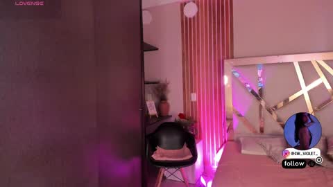 sweetviolet___ online show from April 17, 12:19 pm