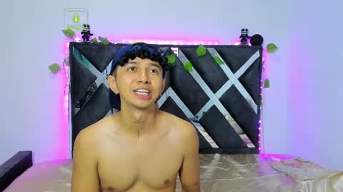 Snapshot of sweety__boy_ chatting on July 21, 3:20 am sweety Boy online show from July 21, 3:20 am