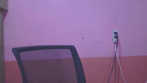 Snapshot of sweety_curvy09 chatting on February 21, 10:27 am sweety_curvy09 online show from February 21, 10:27 am