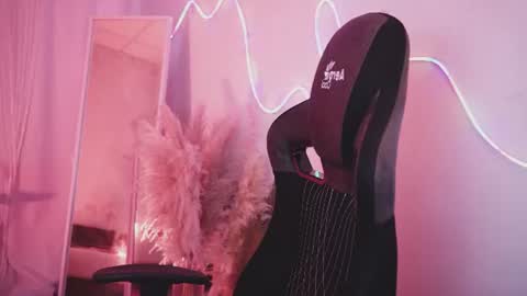 Snapshot of sweety_emilya chatting on July 20, 10:39 am Emily online show from July 20, 10:39 am