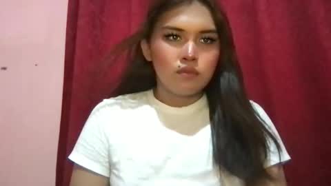 Snapshot of sweety_heart18 chatting on May 9, 5:34 am sweety_heart18 online show from May 9, 5:34 am