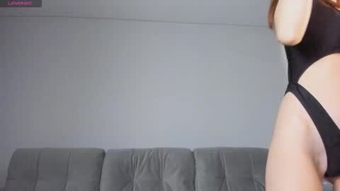 Snapshot of sweety_vikky chatting on October 13, 12:43 am Vikky online show from October 13, 12:43 am