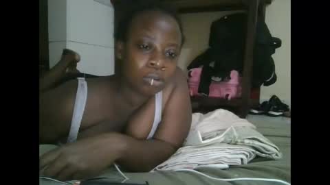 sweetyass25 online show from November 21, 7:34 pm