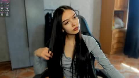 Snapshot of sweetydeviliya chatting on April 28, 8:52 am sweetydeviliya online show from April 28, 8:52 am
