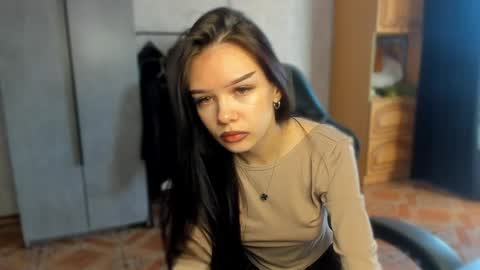 Snapshot of sweetydeviliya chatting on May 17, 12:01 pm sweetydeviliya online show from May 17, 12:01 pm
