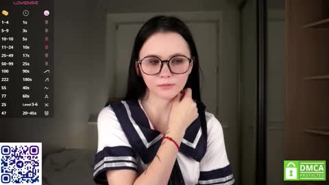 Snapshot of sweetyoops chatting on October 27, 7:18 pm Astrid online show from October 27, 7:18 pm