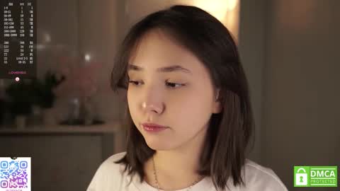 Snapshot of sweetyoops chatting on November 12, 4:35 am Astrid online show from November 12, 4:35 am