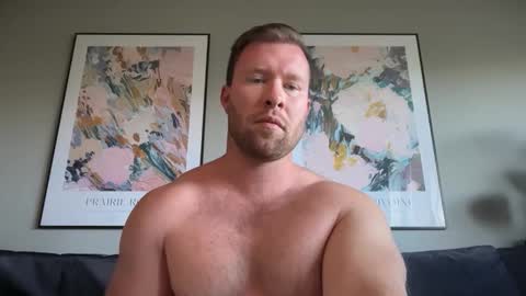 Snapshot of swekingxx chatting on June 8, 9:53 am swekingxx online show from June 8, 9:53 am