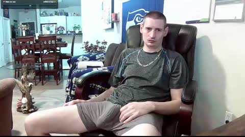 Snapshot of swelteringk chatting on November 19, 3:06 am Kile online show from November 19, 3:06 am