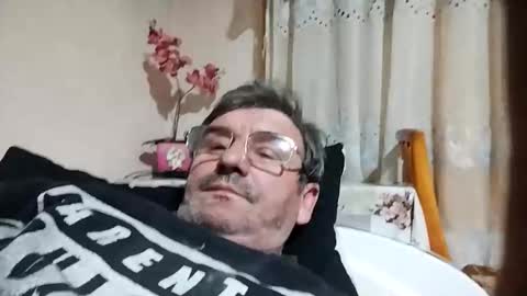 Raymond online show from March 21, 6:55 pm