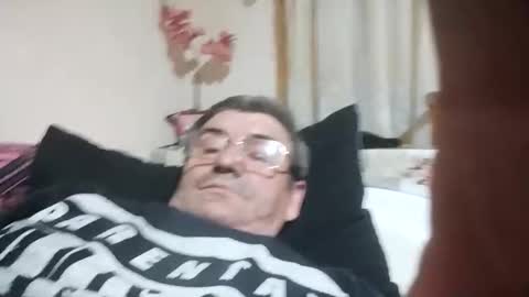 Raymond online show from March 26, 8:14 pm