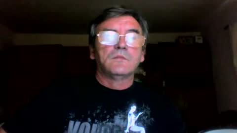 Snapshot of swergiu333 chatting on May 31, 8:32 am Raymond online show from May 31, 8:32 am