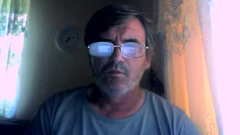 Snapshot of swergiu333 chatting on June 9, 4:13 am Raymond online show from June 9, 4:13 am