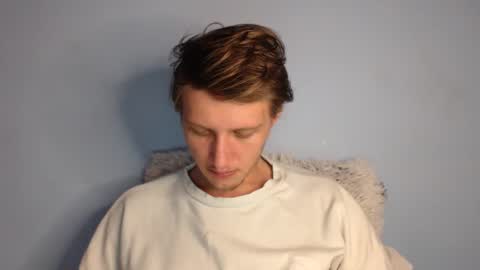 Cat online show from February 18, 8:05 pm