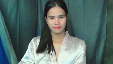 Rhea online show from April 19, 1:32 pm