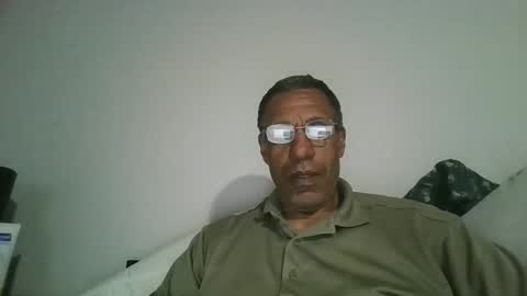 Snapshot of swimmerbod2495 chatting on April 20, 1:08 am swimmerbod2495 online show from April 20, 1:08 am
