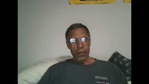 Snapshot of swimmerbod2495 chatting on May 7, 2:50 am swimmerbod2495 online show from May 7, 2:50 am
