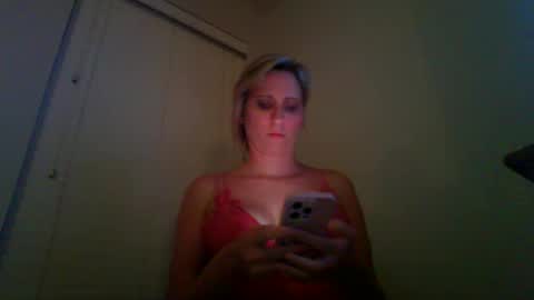 Snapshot of swingersdfw chatting on December 8, 6:43 am swingersdfw online show from December 8, 6:43 am