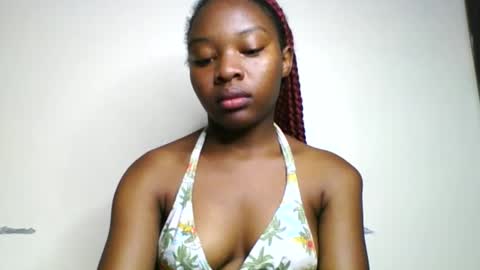 Snapshot of swit_candy chatting on May 5, 12:35 pm Candy online show from May 5, 12:35 pm