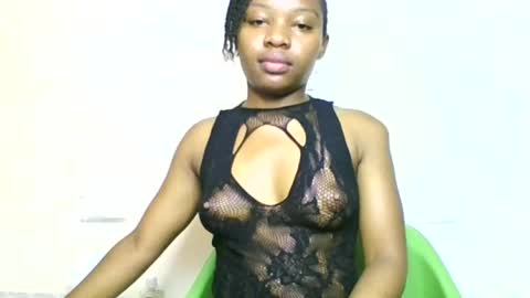 Snapshot of swit_candy chatting on June 13, 4:43 am Candy online show from June 13, 4:43 am
