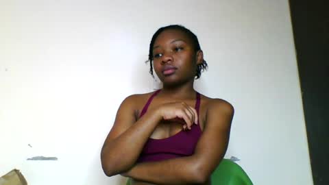 Snapshot of swit_candy chatting on June 22, 3:36 am Candy online show from June 22, 3:36 am