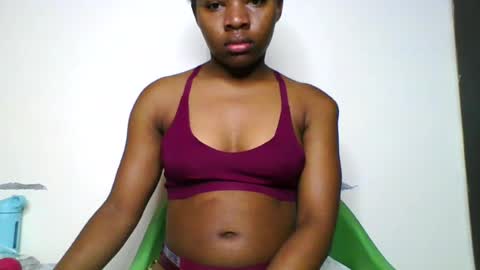 Snapshot of swit_candy chatting on July 12, 1:18 am Candy online show from July 12, 1:18 am