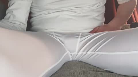 Snapshot of swontguy2025 chatting on March 2, 7:10 am swontguy2025 online show from March 2, 7:10 am