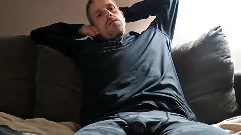 swontguy2025 online show from November 15, 5:27 am