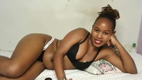 Snapshot of swt_bby chatting on April 27, 5:16 am swt_bby online show from April 27, 5:16 am