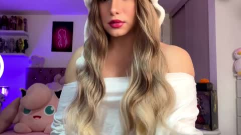 Snapshot of swtgoldenangel_ chatting on May 23, 9:13 am swtgoldenangel_ online show from May 23, 9:13 am