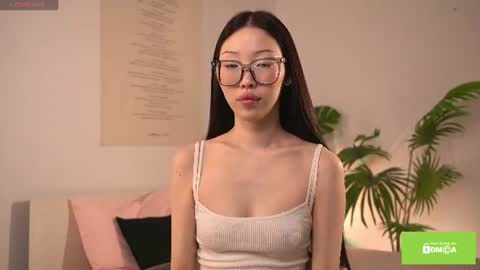 Snapshot of swtty_meivi chatting on June 18, 9:36 am MEI online show from June 18, 9:36 am