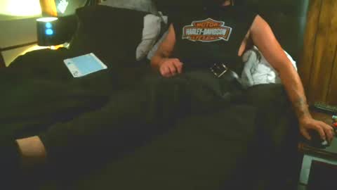 Snapshot of sydetrak4469 chatting on October 20, 7:03 pm Syde online show from October 20, 7:03 pm