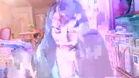 your girl online show from March 5, 2:51 am