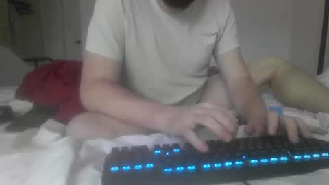 Snapshot of sydneysubboy83 chatting on March 5, 9:44 pm sydneysubboy83 online show from March 5, 9:44 pm