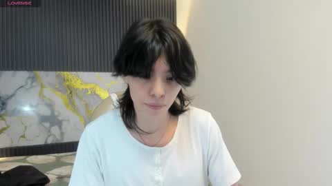 Snapshot of sylasfrost chatting on November 19, 7:36 pm sylasfrost online show from November 19, 7:36 pm