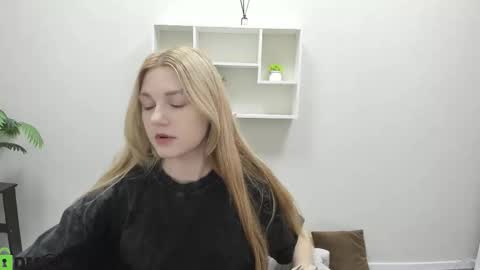 Sylvia online show from September 16, 9:32 am