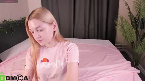 Sylvia online show from November 2, 1:08 am