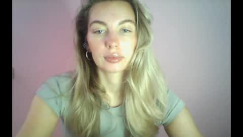 Snapshot of syrami chatting on April 21, 9:48 am syrami online show from April 21, 9:48 am