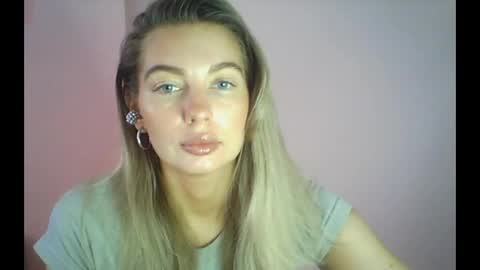 Snapshot of syrami chatting on May 8, 9:36 am syrami online show from May 8, 9:36 am
