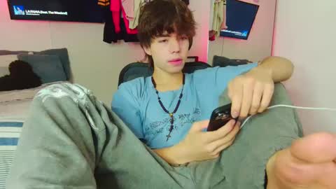 Snapshot of t0n3r chatting on October 11, 6:06 pm TONER online show from October 11, 6:06 pm