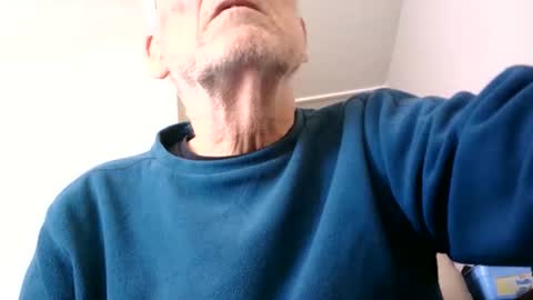 Snapshot of t11gger2 chatting on May 17, 4:36 pm James online show from May 17, 4:36 pm