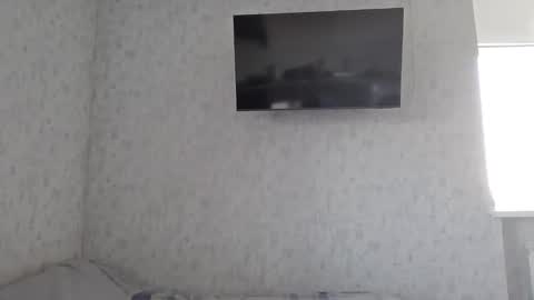 Den online show from April 7, 4:57 am