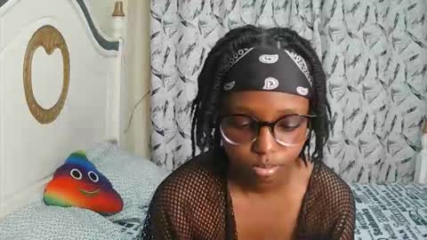 Snapshot of t_okyo chatting on February 2, 2:49 pm TOKYO online show from February 2, 2:49 pm