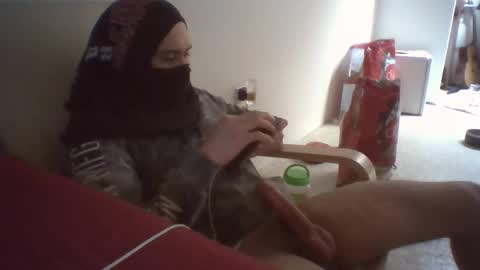 Snapshot of t_wilo chatting on February 13, 8:32 am t_wilo online show from February 13, 8:32 am