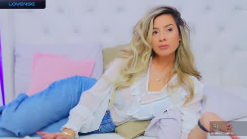 Snapshot of taahiraarabian chatting on December 21, 5:18 pm Arianna online show from December 21, 5:18 pm