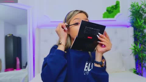 Snapshot of taahiraarabian chatting on January 30, 1:10 pm Arianna online show from January 30, 1:10 pm