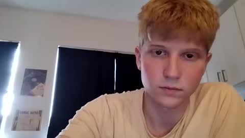 collegetwinkboi online show from March 1, 4:31 pm