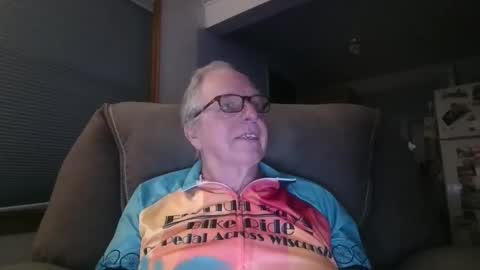 tacrunner66_ online show from April 12, 4:39 am