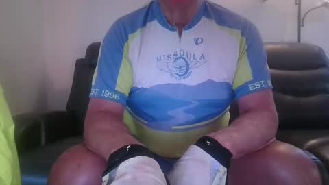 tacrunner66_ online show from June 1, 2:19 pm