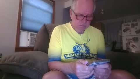Snapshot of tacrunner66_ chatting on June 29, 1:44 pm tacrunner66_ online show from June 29, 1:44 pm